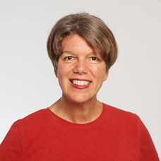 Profilbild von OÄ Priv.-Doz. Dr.in Ariane Biebl