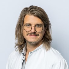 Profilbild von OA Dr. Lukas Reichl 