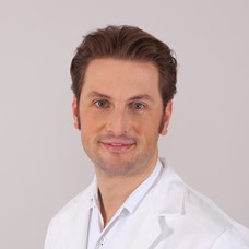 Profilbild von OA Dr. Joachim Pömer 