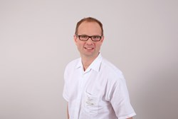 OA Dr. Roland Lanzersdorfer