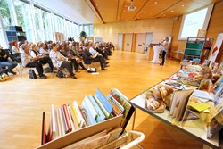Jubiläumsfeier der Bücherei am Med Campus IV. des KUK
