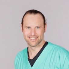 Profilbild von OA Dr. Michael Kneidinger 